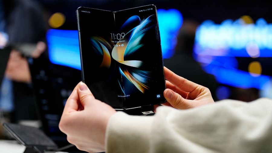 MWC 2023:  Teléfono plegable Samsung Galaxy Z Fold4, una de las novedades del Mobile World Congress 2023