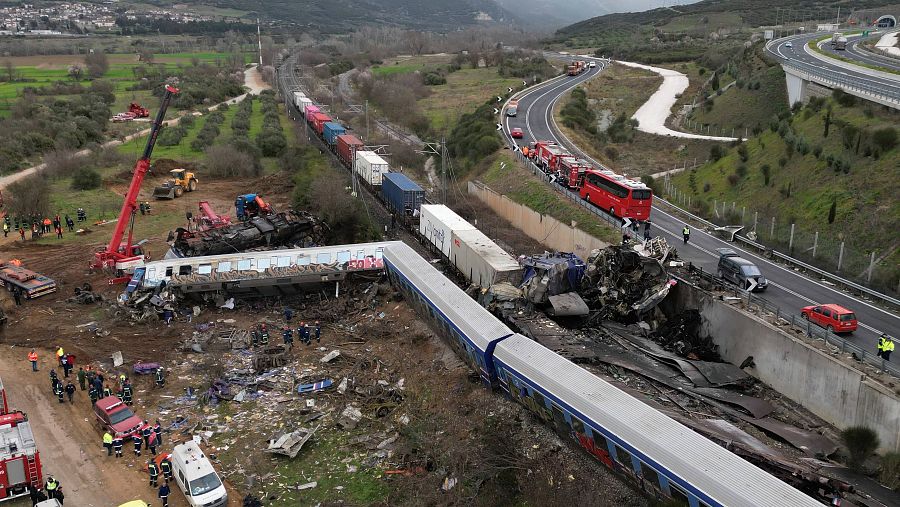 La evacuación de los pasajeros se ha llevado a cabo en condiciones muy difíciles.