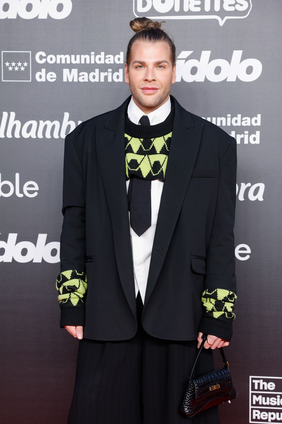 Eduardo Navarrete en la alfombra roja de los Premios Ídolo