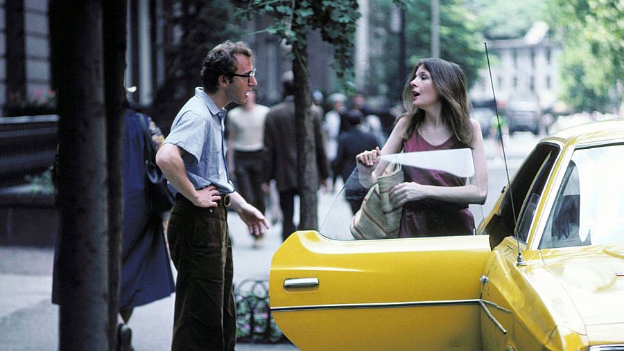 Woody Allen y Diane Keaton en una secuencia de la película Annie Hall estrenada en 1978