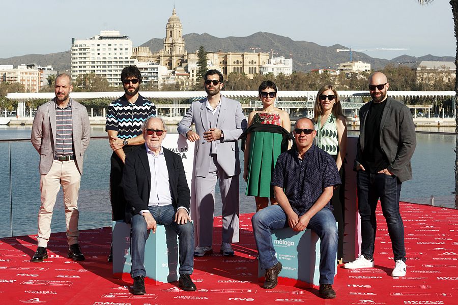 Foto de familia de 'Los pacientes del doctor García' en Málaga