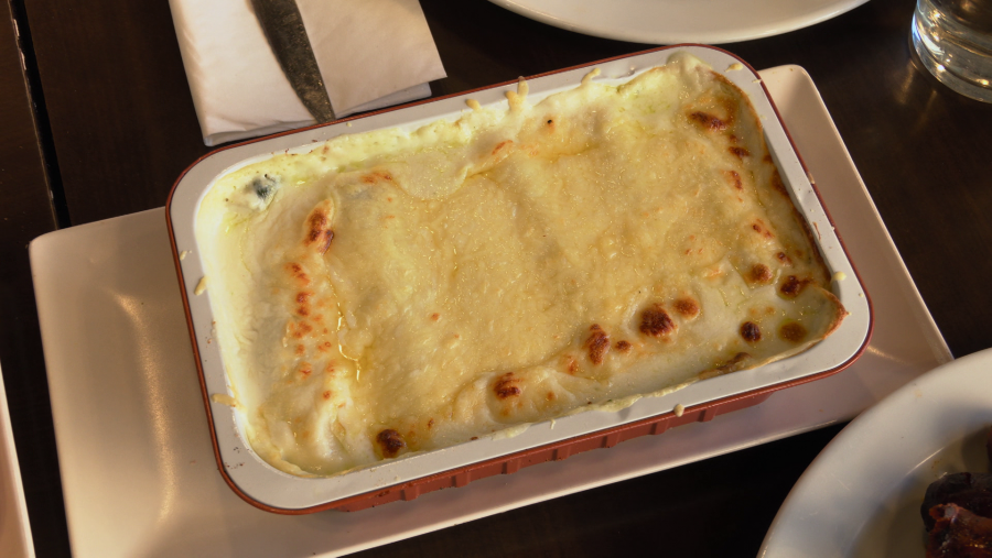 Prepara unos deliciosos canelones de Espinacas y Piñones