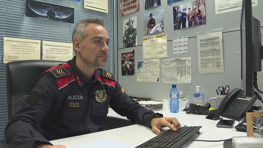 El Responsable Área Central de Delitos Económicos de Mossos d'Esquadra, José Merino, en su despacho de Egara