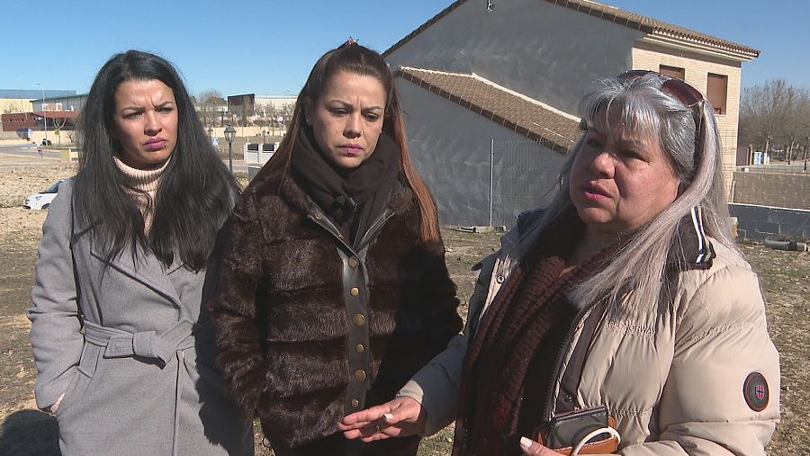 Alejandra Mosquera, Patricia Orozco y Elisabeth Orozco juntaron sus ahorros familiares y han perdido 105.000 euros