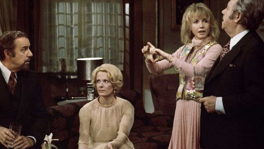 Fotograma de la película 'El discreto encanto de la burguesía'