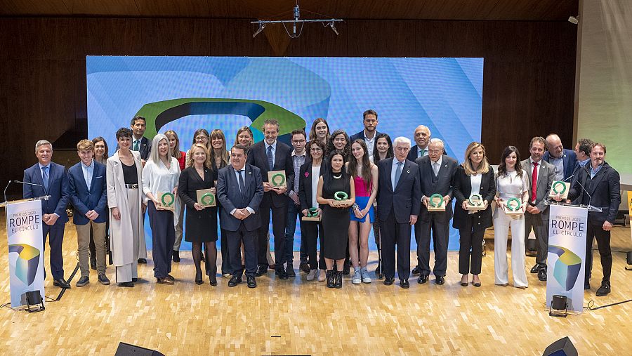 Foto de familia de los Premios 'Rompe el círculo'