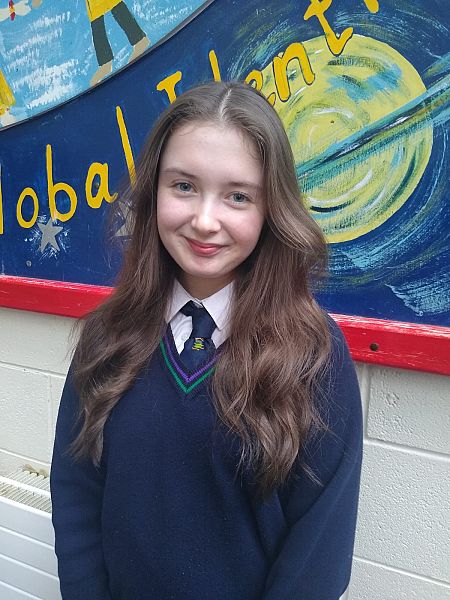 Saroise, alumna del Shimna College