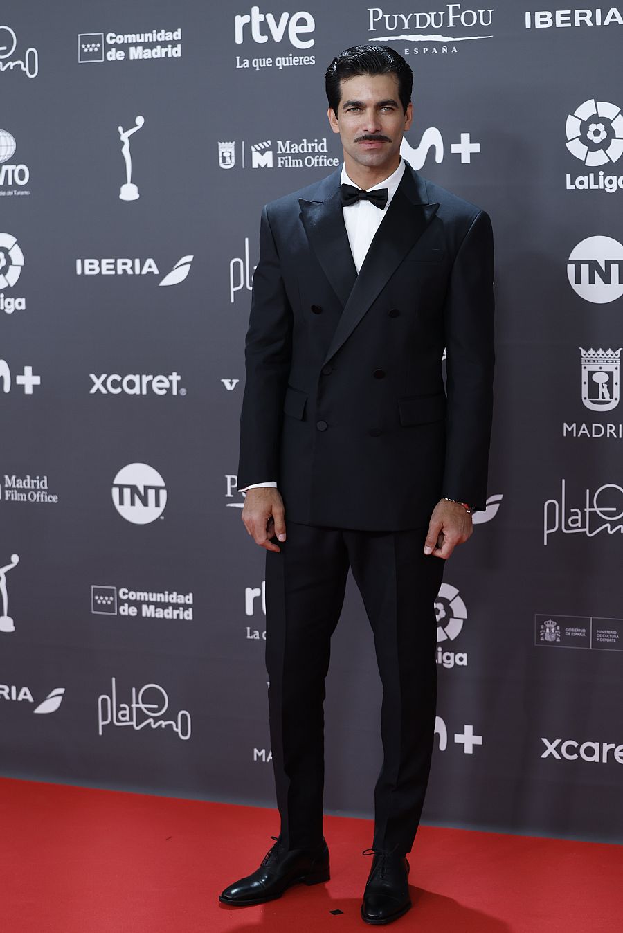Premios Platino 2023: Rubén Cortada en la alfombra roja