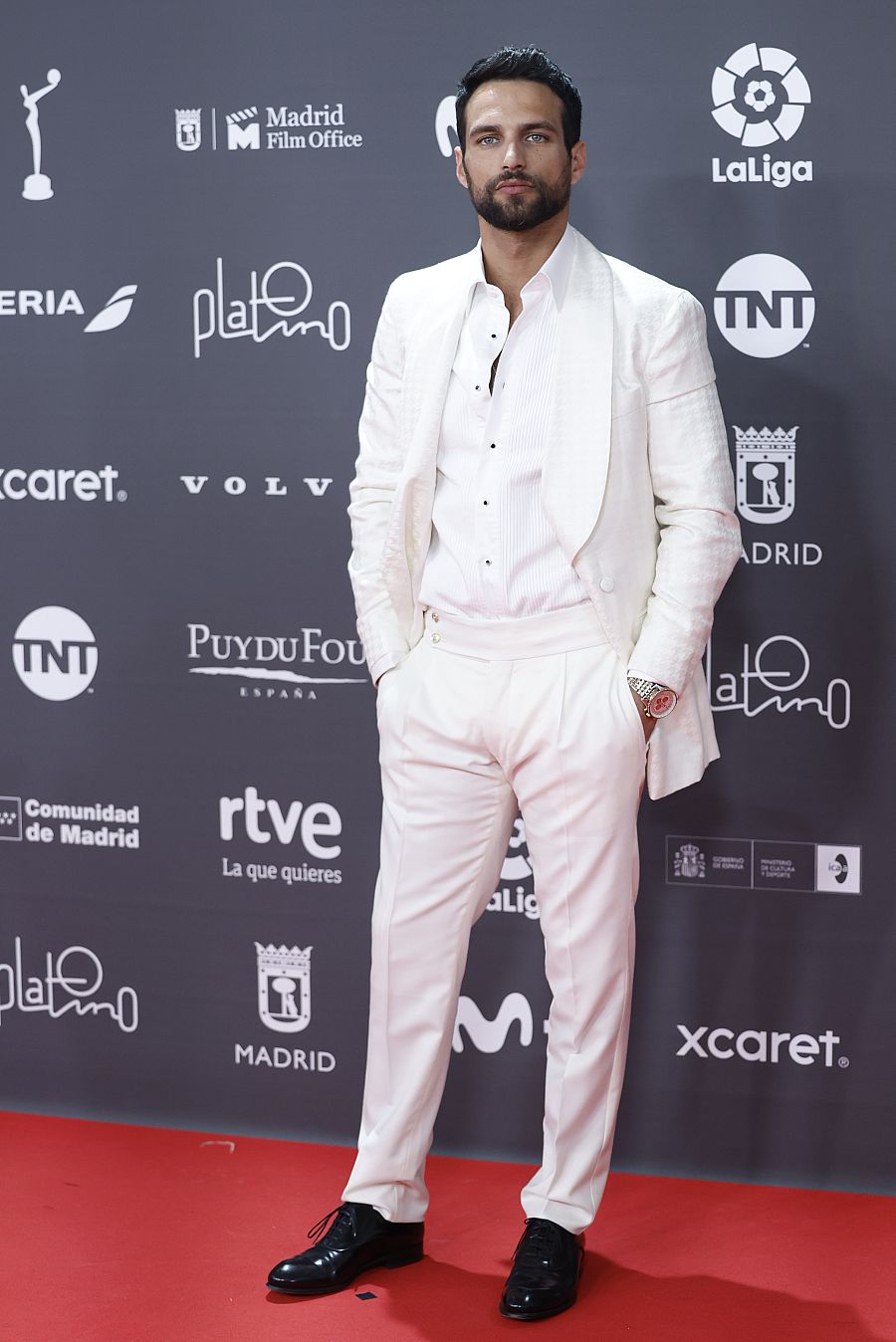 Premios Platino 2023: Jesús Castro en la alfombra roja