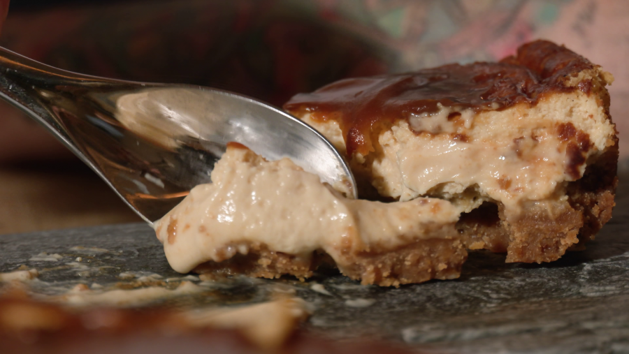 Sorprende a tus amigos o familiares con esta jugosa tarta de chirivía