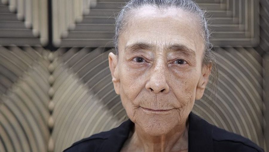 Elena Asins, la madre del arte conceptual: así es su documental