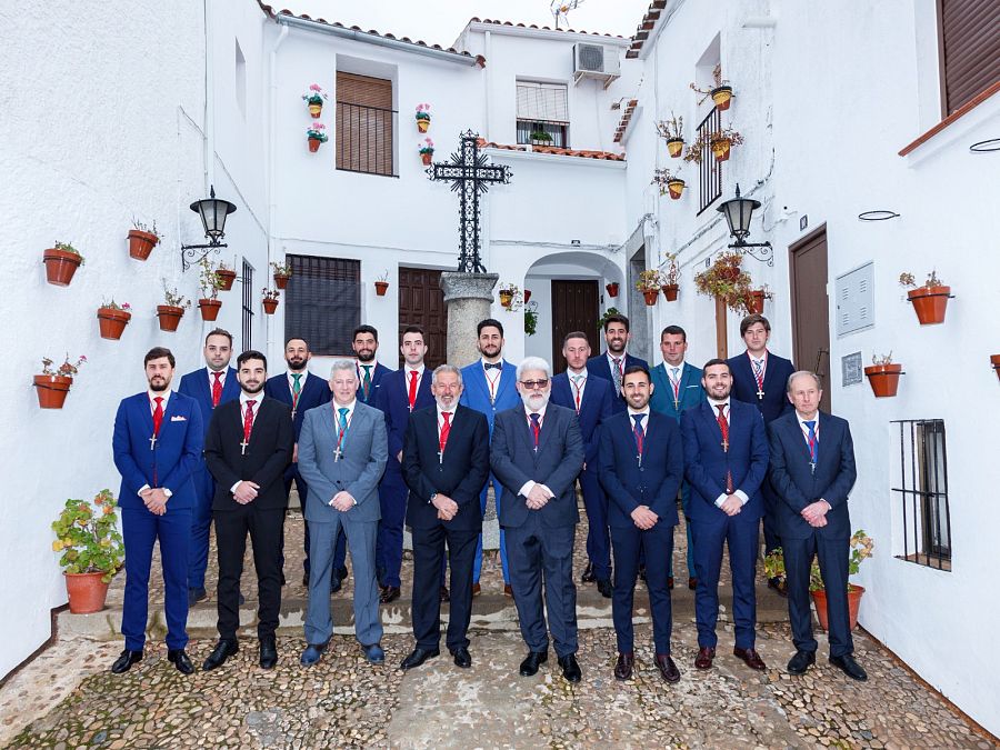 Junta directiva de la Hermandad de la Santa Cruz de Feria