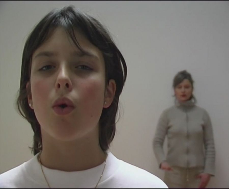 THE BREATHING LESSON (DORA GARCÍA, 2001)