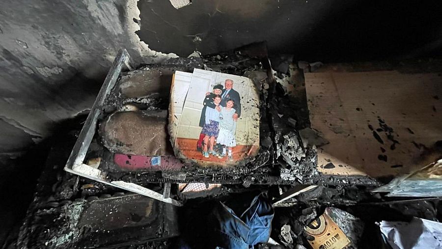 La vivienda de Julian y Maria Sturdy-Morton sufrió un incendio tan solo unas semanas antes de recibir la invitación a la coronación de Carlos III