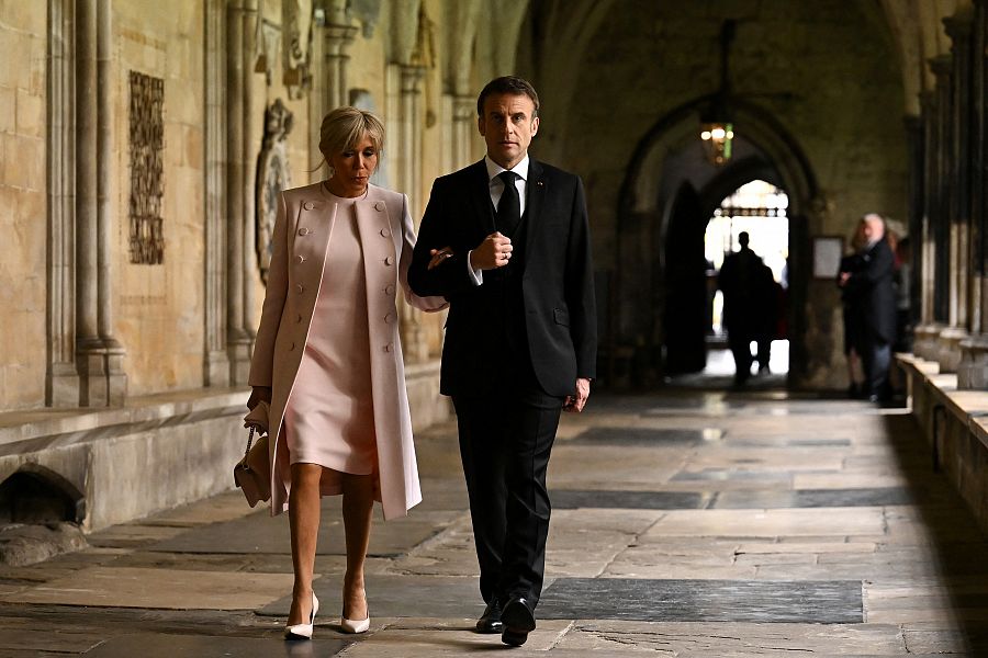 Macron y su esposa Brigitte