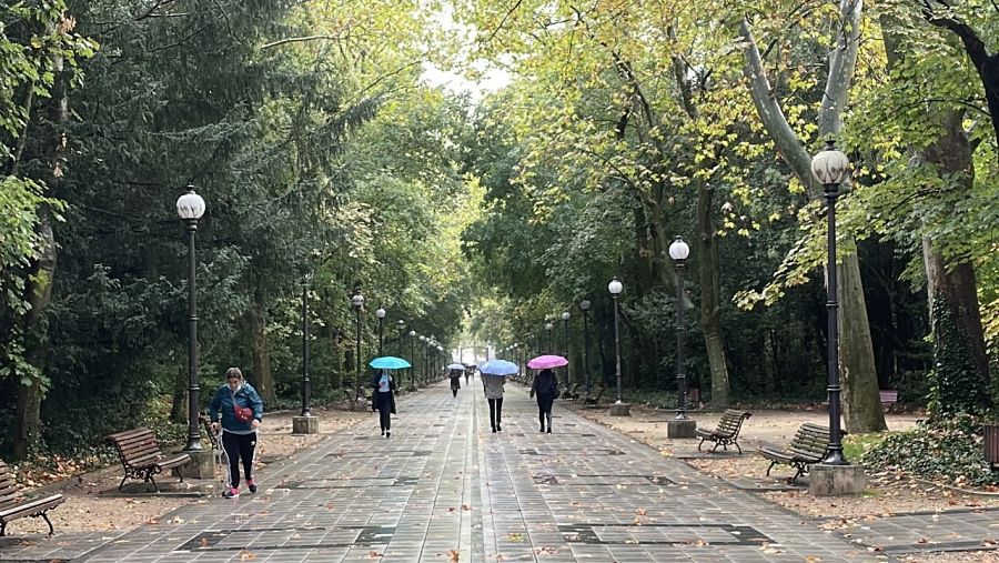 Cruzar el parque de Campo Grande, en los desplazamientos diarios, es un momento de disfrute de muchos vallisoletanos