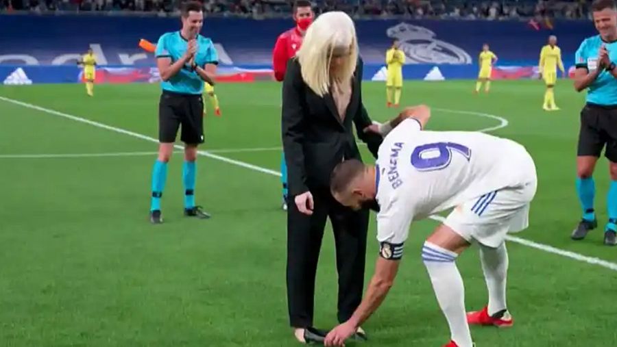 Susana Rodríguez, fiel seguidora del Real Madrid, tuvo la oportunidad de realizar un saque de honor en el Bernabeu