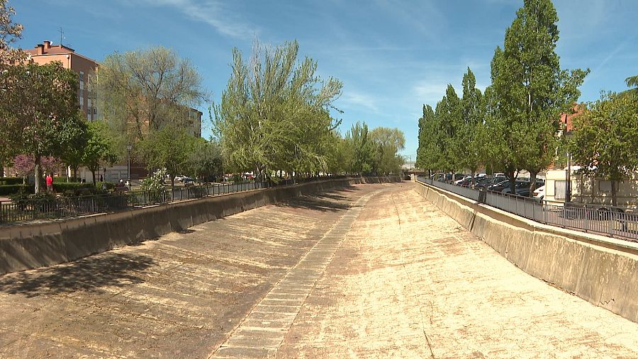 Un río de cemento en Medina del Campo