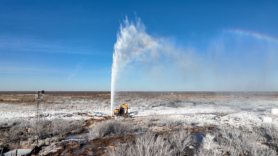 Fuga de agua salada y de ácido sulfhídrico de un pozo abandonado en Texas