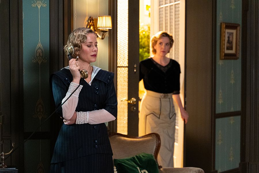 Cruz descubre a la Baronesa