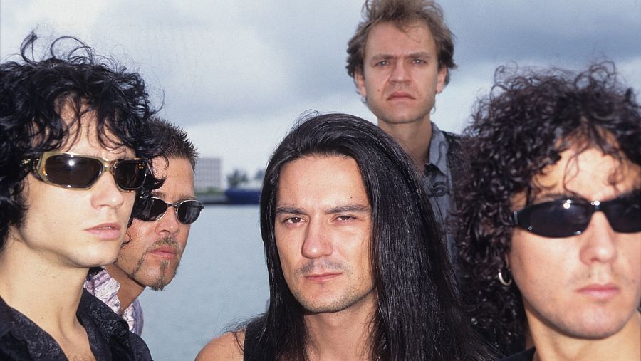 Bunbury asume que los seguidores de Héroes del Silencio idolatren un pasado exitoso que se vivió de una forma muy especial