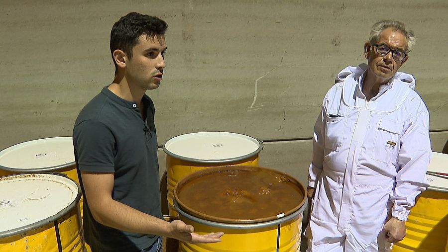 César Cortés y Carles Barberá son cooperativistas de Melazahar,en Valencia.