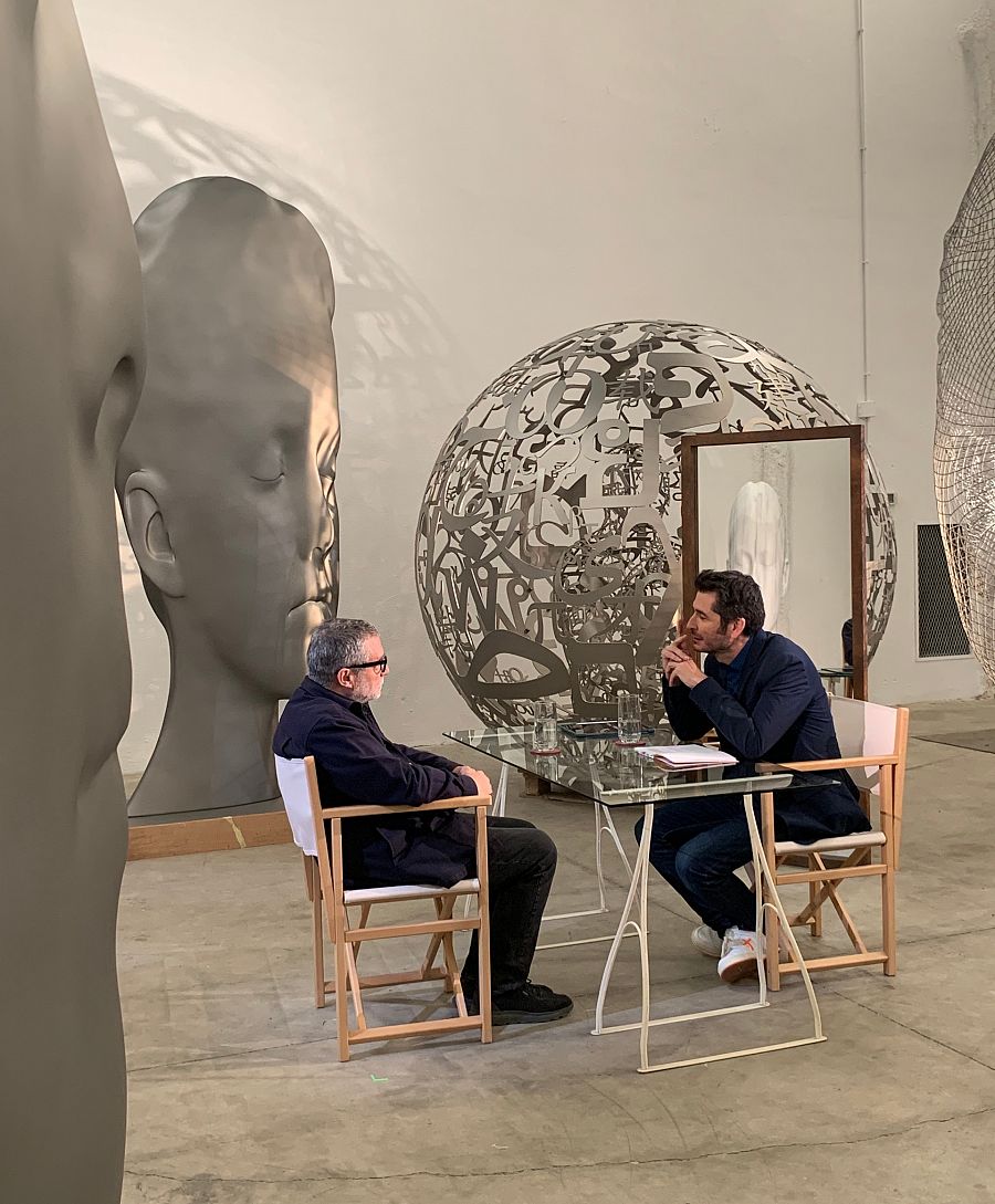 Jaume Plensa y Carlos del Amor durante la entrevista para La Matemática del Espejo