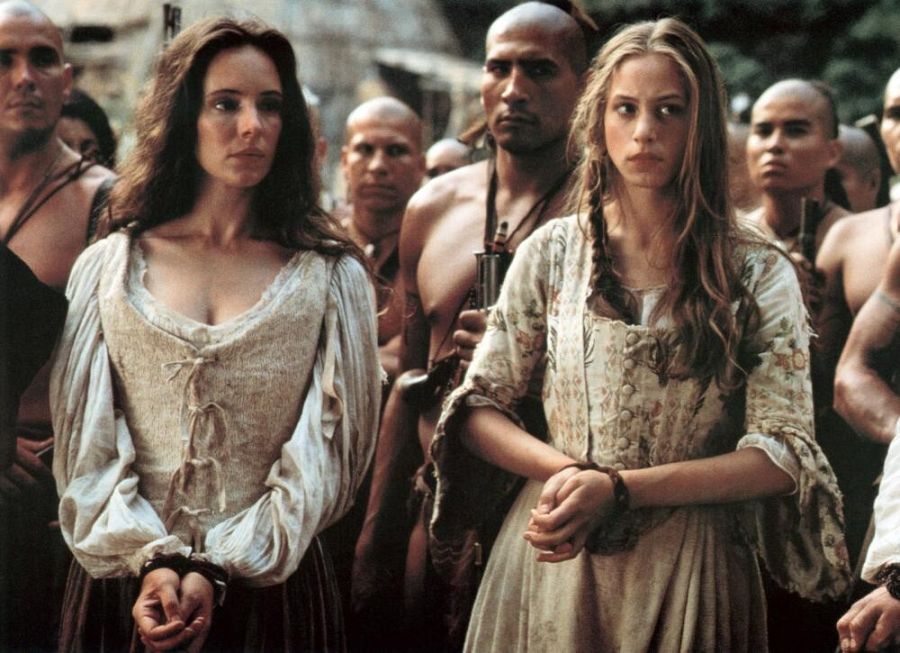 Madeleine Stowe y Jodhi May en 'El último mohicano'