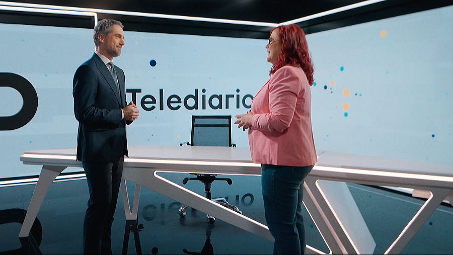 Entrevista al periodista Carlos Franganillo, presentador de las segunda edición del telediario de RTVE en Una matemática viene a verte