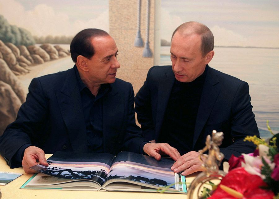 El presidente ruso, Vladímir Putin, con Silvio Berlusconi en Italia, 2008