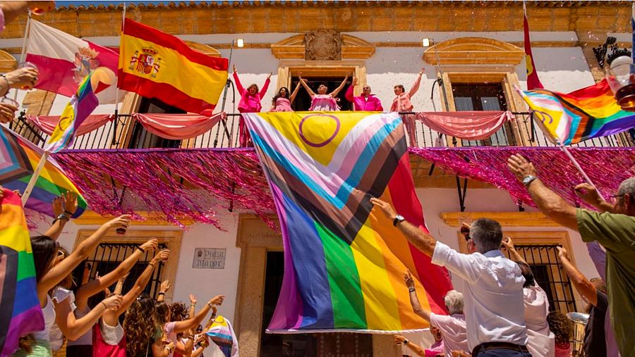 Orgullo de pueblo, de El Ruso de Rocky para J&B