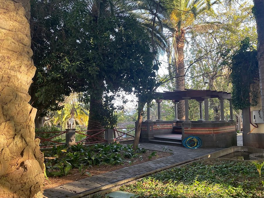 Un bello enclave, el templete del Parque Municipal de Arucas, construido para el disfrute de la familia Gourié