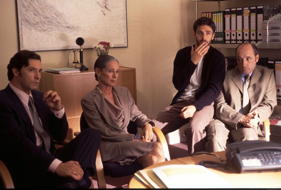 Geraldin Chaplin, Leonardo Sbaraglia y Fernando Fernán Gómez en 'En la ciudad sin límites' (2002)