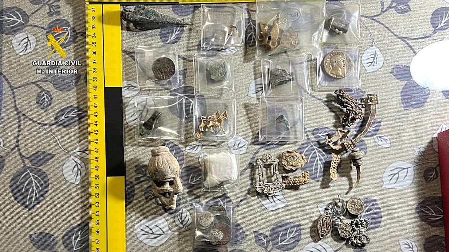 Algunas de las 119 piezas arqueológicas incautadas.