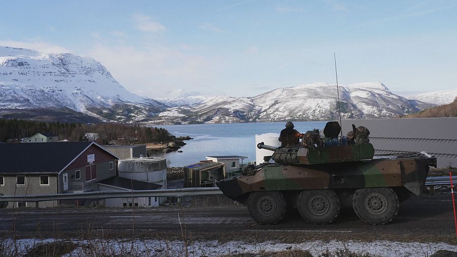 Uno de los tanques de la OTAN en el Ártico noruego