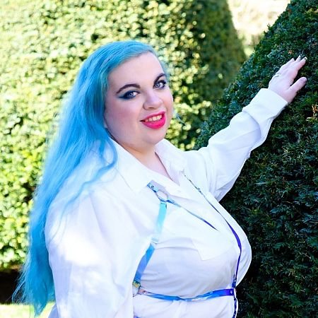 Ariana (26 años, León)