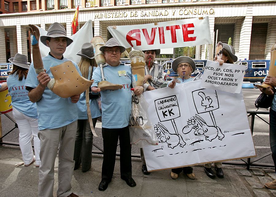 Miembros de la Asociación de Víctimas de la Talidomida en una imagen de archivo tomada en 2006