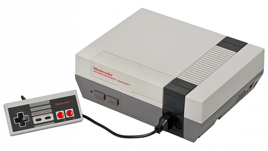 Famicom se lanzó en EE.UU. y Europa bajo el nombre de Nintendo Entertainment System (NES).