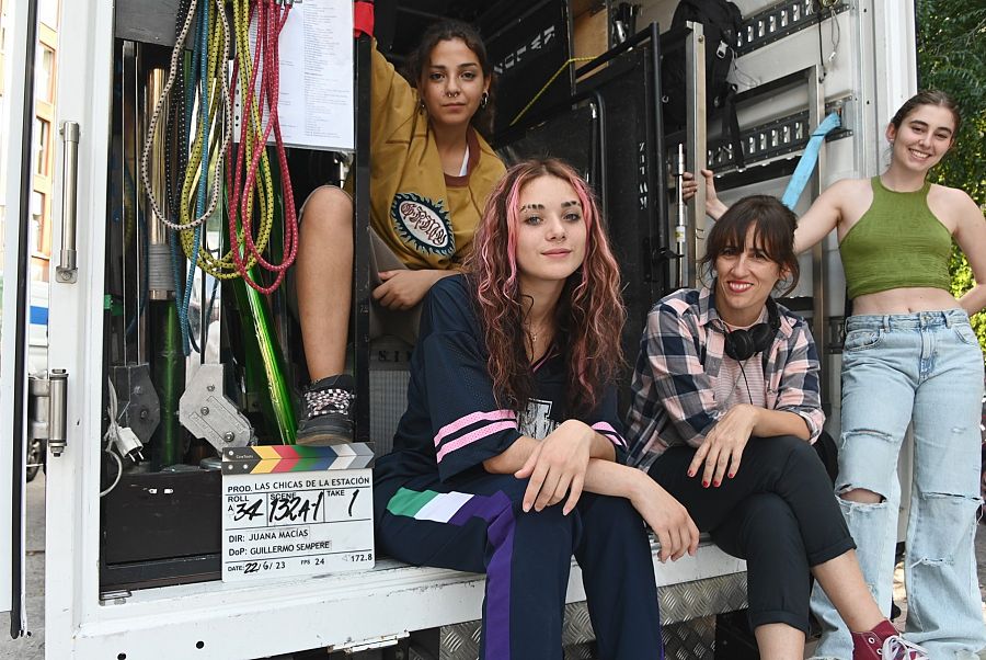 Julieta Tobío, Salua Hadra y María Steelman, protagonistas de 'Las chicas de la estación'