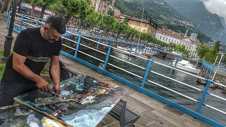 Miguel Soro pintando