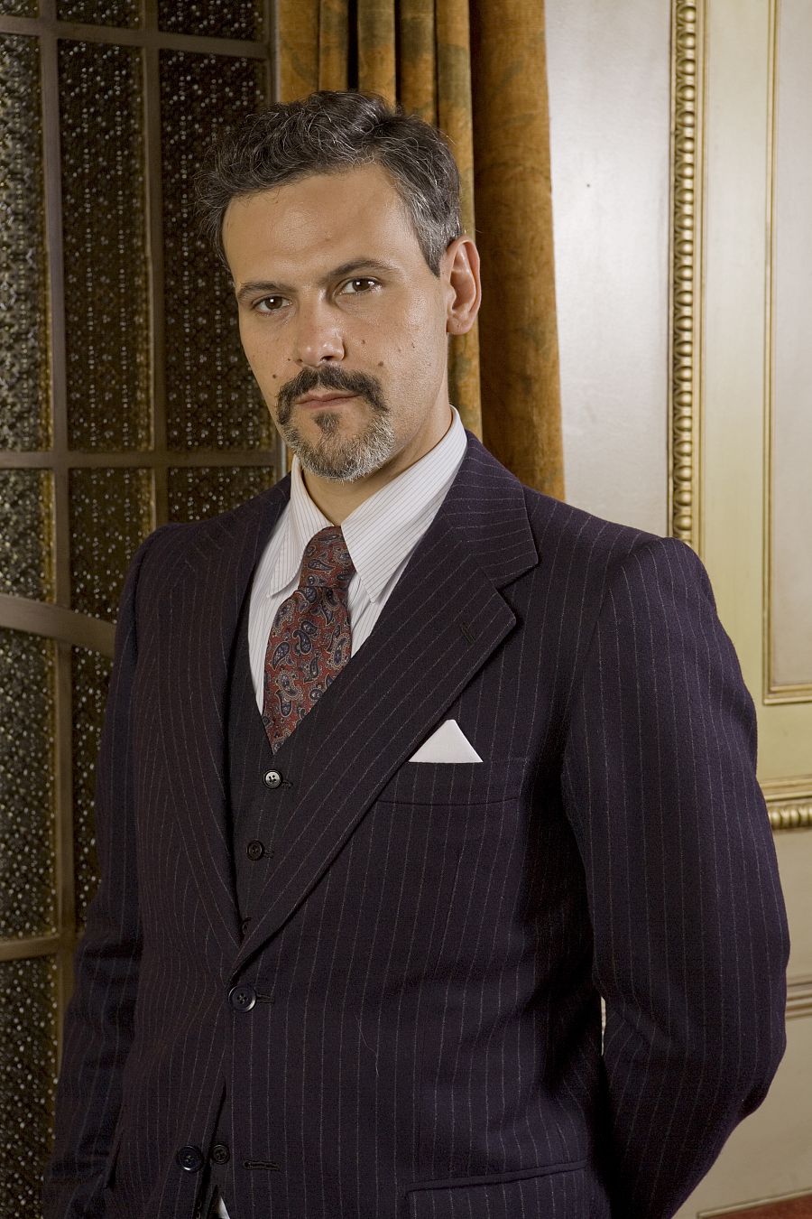 Gonzalo López, marqués de Castro (Roberto Enríquez)