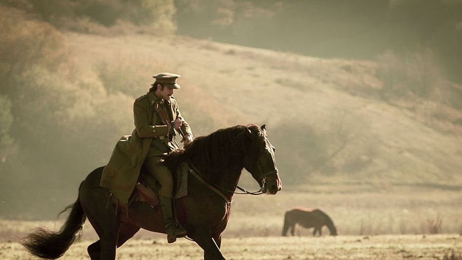 Aitor Luna como el Capitán Bosch en la película 'Sordo'