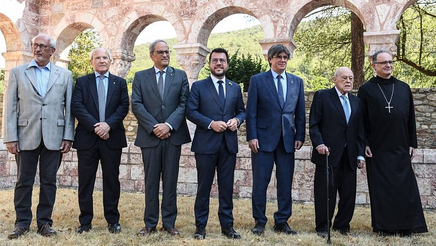 El expresidente catalán Carles Puigdemont en una acto público en Francia