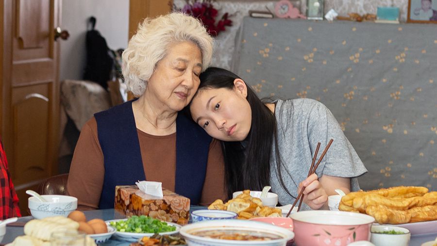 La ganadora de un Globo de Oro, 'The farewell'