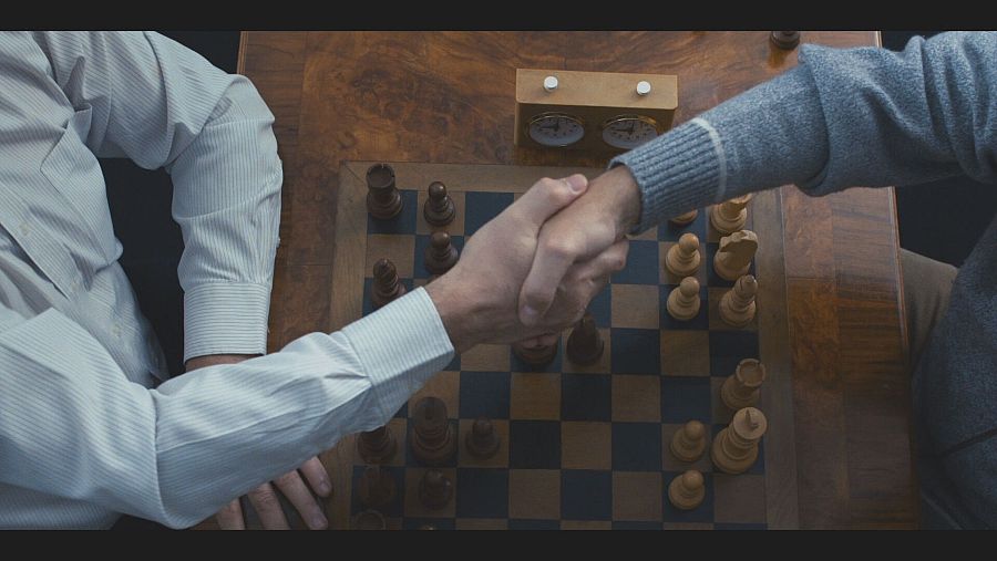 Acuerdo cerrado con un apretón de manos