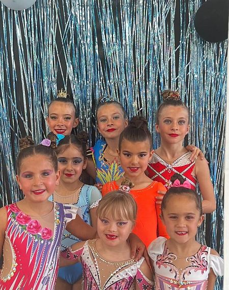 Aira junto el resto de sus compañeras