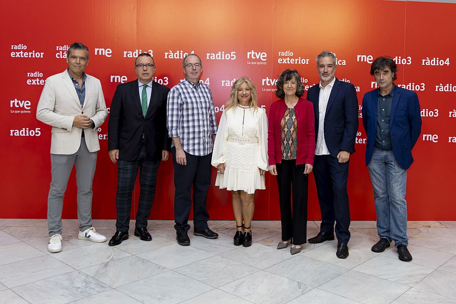 Los directores de las emisoras de RNE en la presentación de la nueva temporada