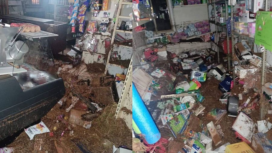 Dos imágenes del interior de la tienda de Ali Rodas tras la DANA