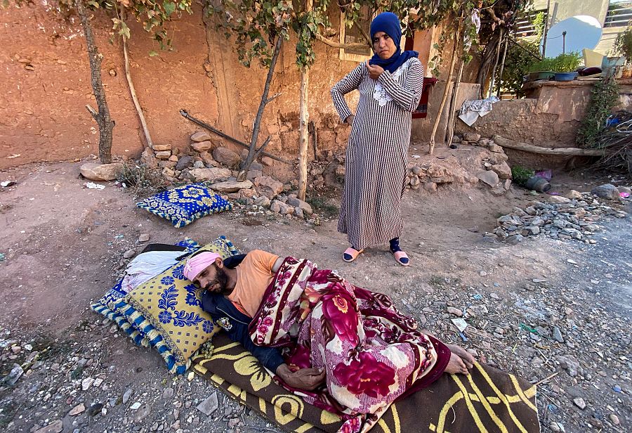 Imágenes del terremoto de Marruecos: segunda noche al raso