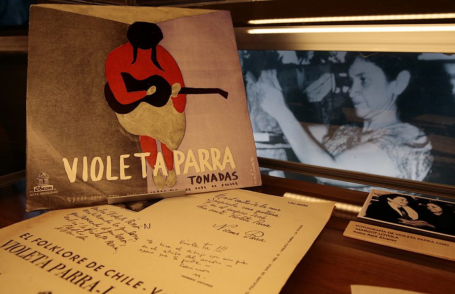 Objetos que se exponen en el Museo Violeta Parra en Santiago de Chile